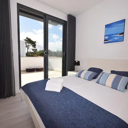 Family With Terrace And Pool フォス・ド・アレーリョ