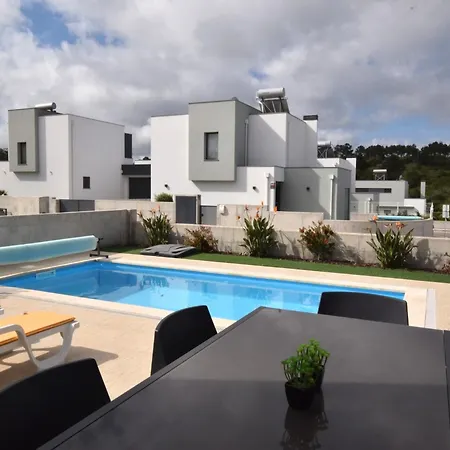 Family With Terrace And Pool * フォス・ド・アレーリョ