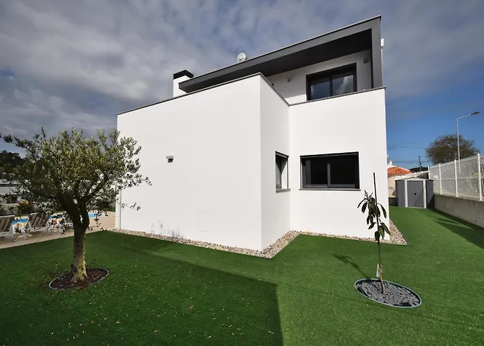 Family With Terrace And Pool Villa *