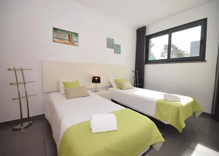 Family With Terrace And Pool Villa *